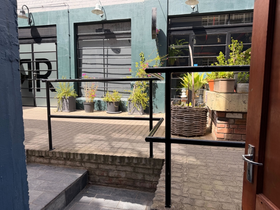 To Let Commercial Property for Rent in Woodstock Western Cape